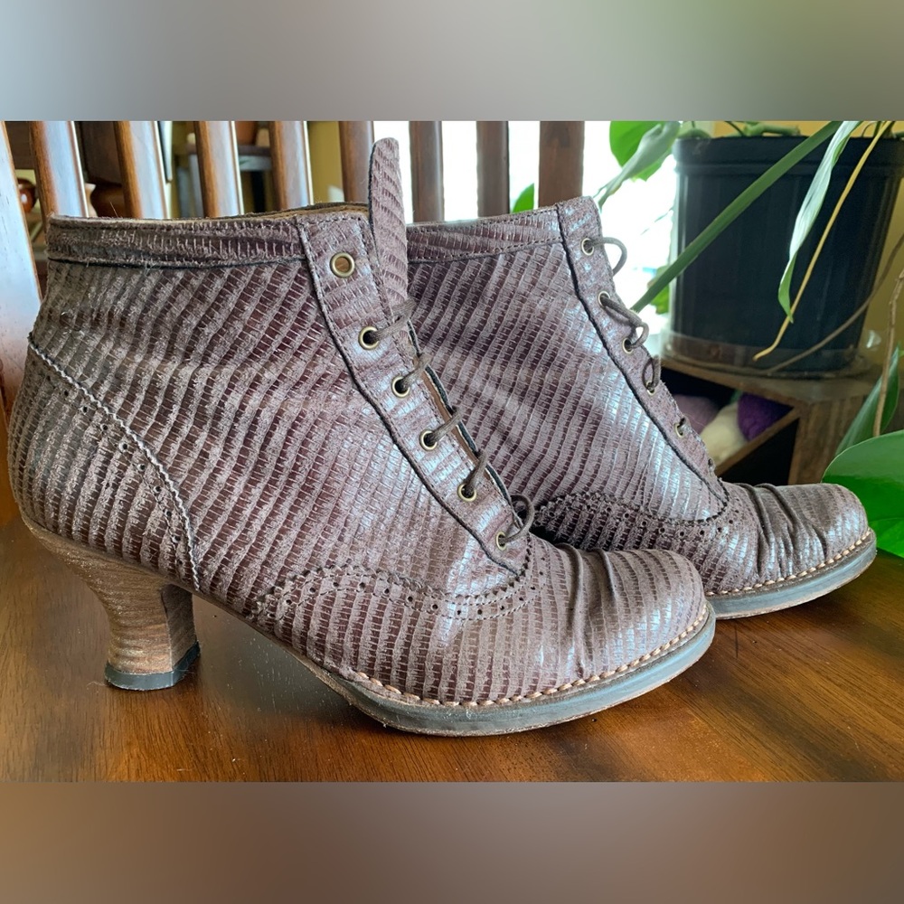 Textured Lace-Up Ankle Boots in Brown